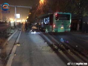 郑州车祸爆料新闻视频,多车连环相撞,伤亡情况令人揪心 第3张 郑州车祸爆料新闻视频,多车连环相撞,伤亡情况令人揪心 第3张