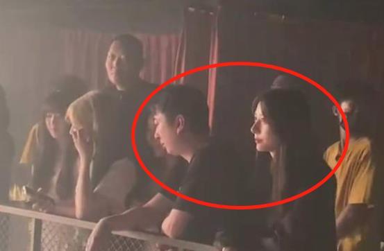 浙江男网红吃瓜事件是真的吗,真相揭秘还是网络炒作? 第3张 浙江男网红吃瓜事件是真的吗,真相揭秘还是网络炒作? 第3张