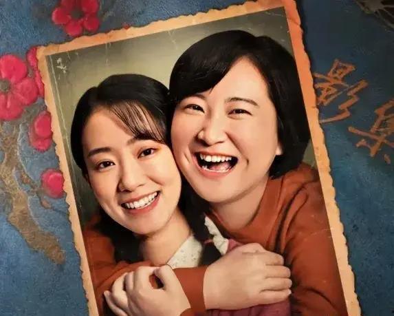 娱乐圈爆料厂花,厂花神秘恋情曝光，真相令人唏嘘！  第2张